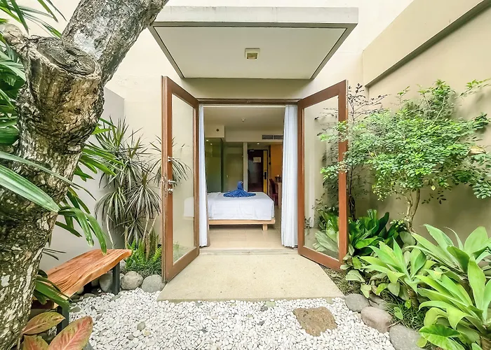 Kuta Beach Hotel Hotel 4*