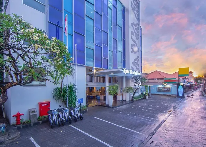 Hotel Kuta Beach Hotel 4*