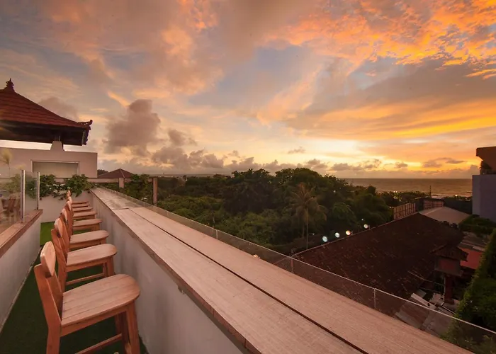 Kuta Beach Hotel 4*