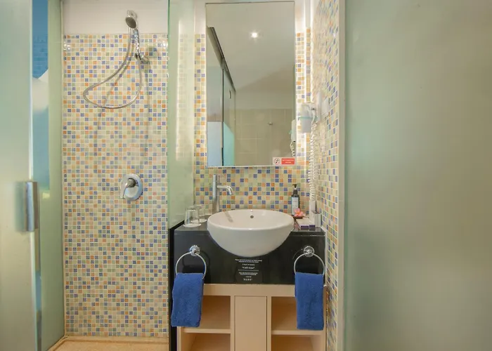 Kuta Beach Hotel Hotel 4*