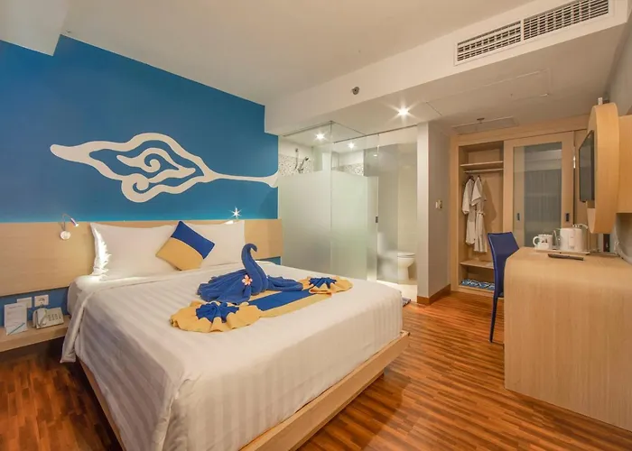 Hotel Kuta Beach Hotel 4*